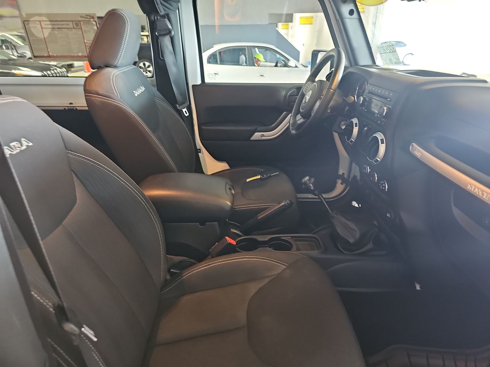 2016 Jeep Wrangler Sahara AWD
