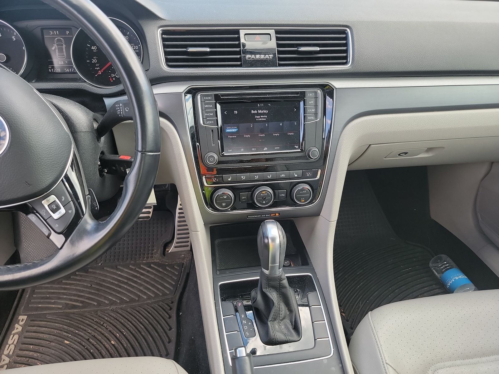 2018 Volkswagen Passat 2.0T R-Line FWD