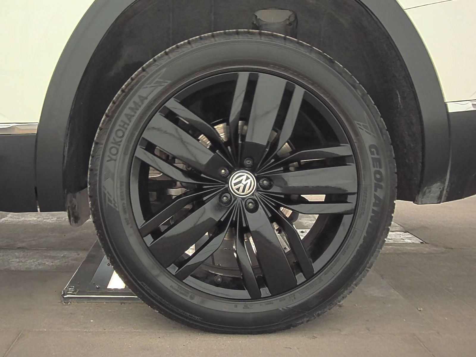 2019 Volkswagen Atlas 3.6L SEL Premium AWD