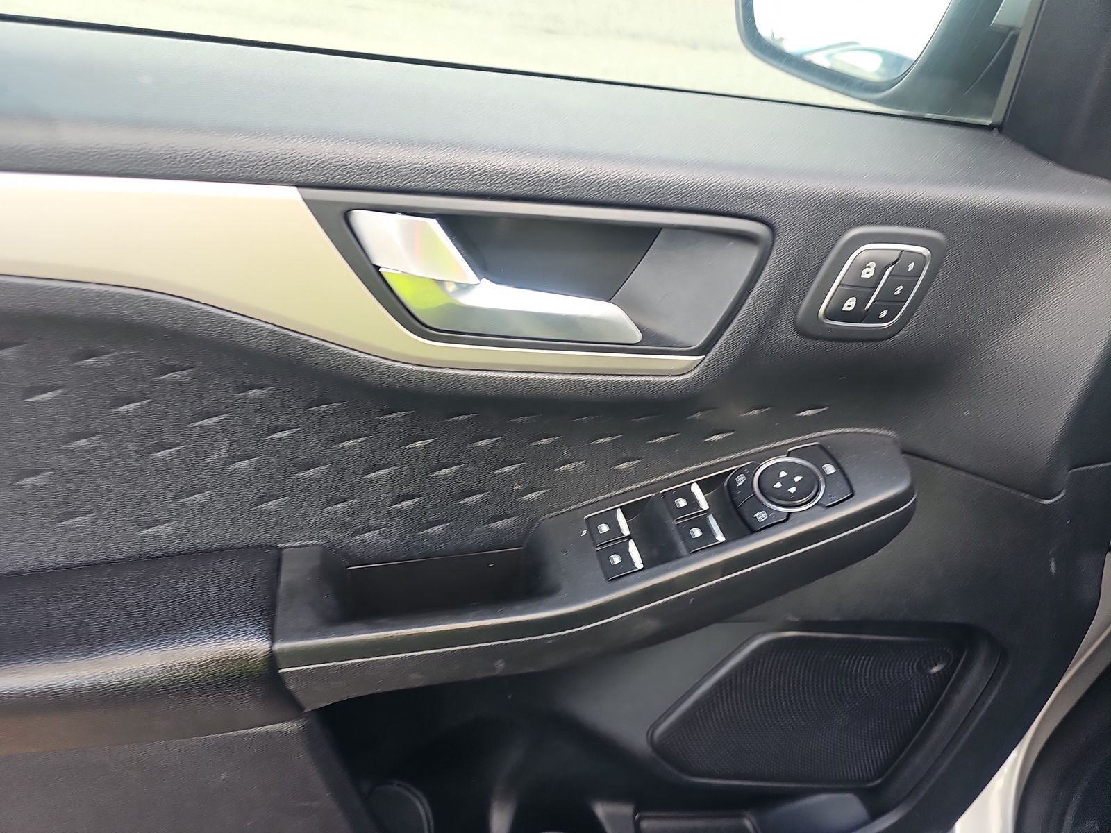 2020 Ford Escape SEL FWD