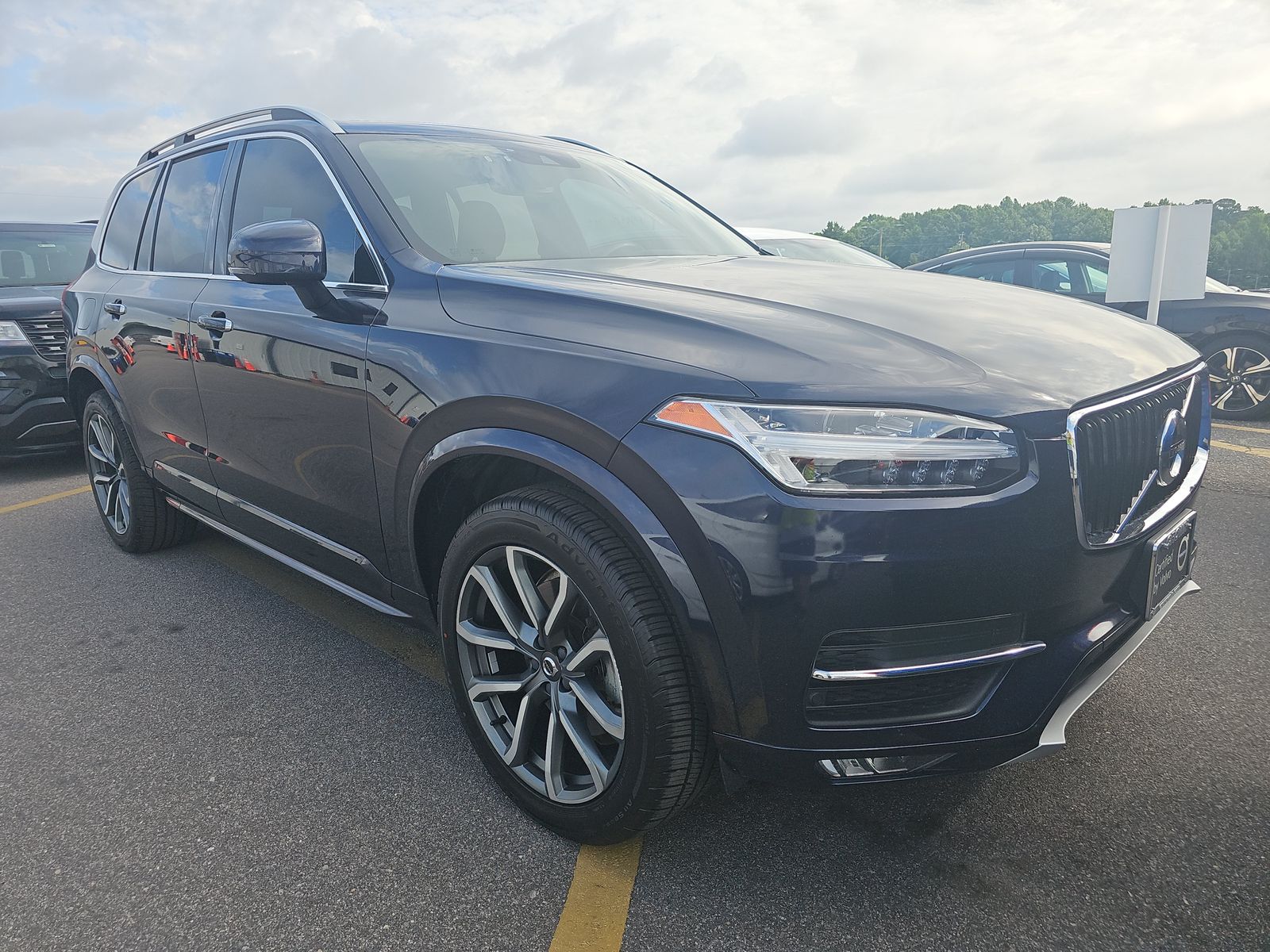 2019 Volvo XC90 T5 Momentum FWD