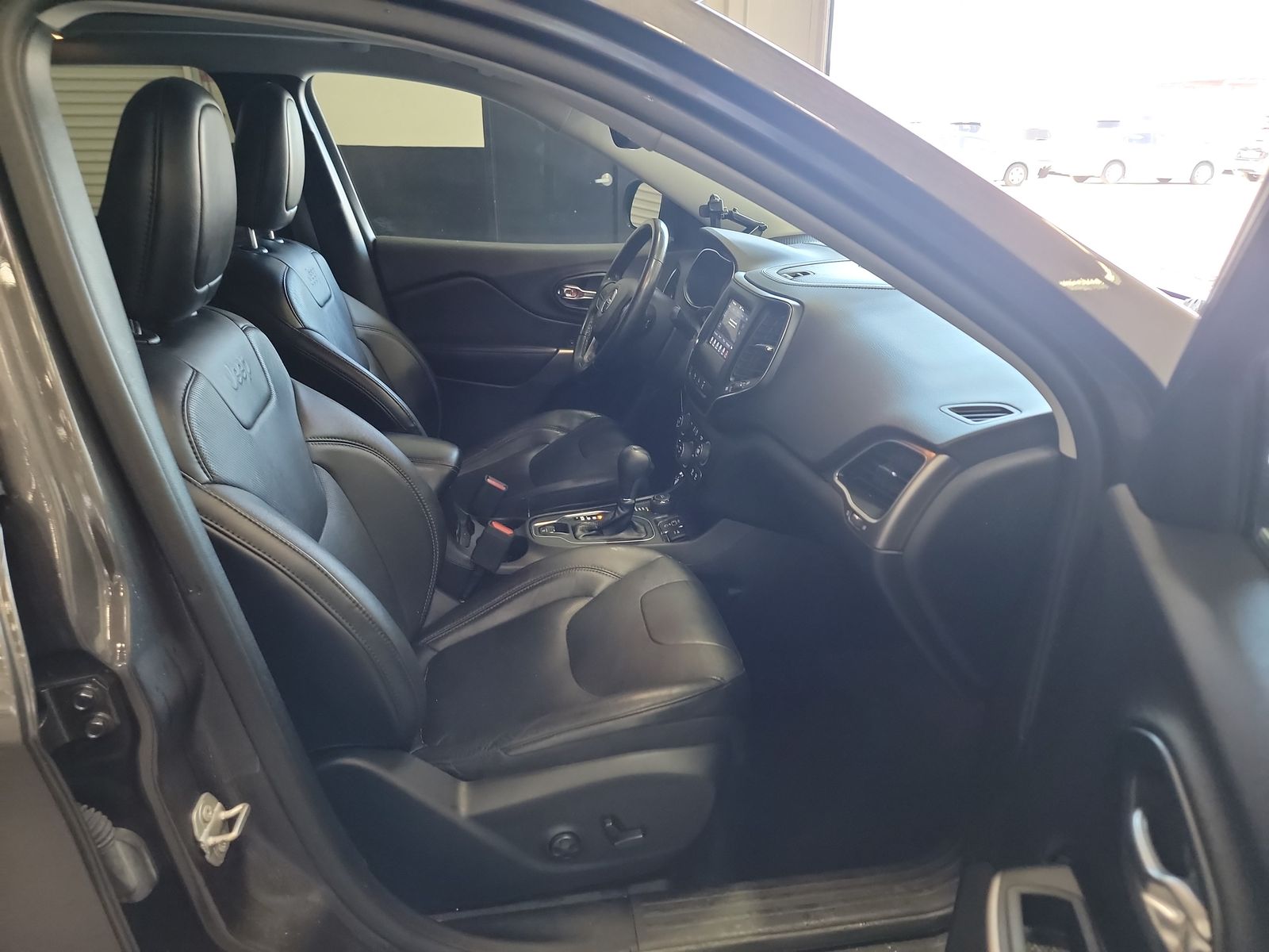 2021 Jeep Cherokee Latitude Lux AWD