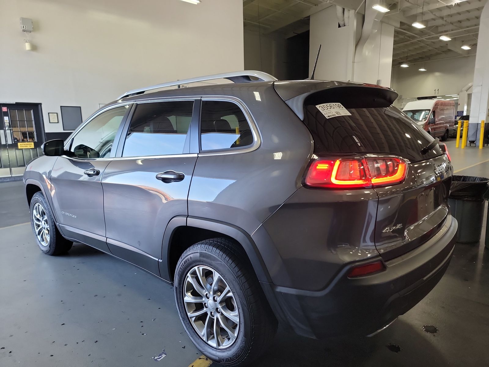 2021 Jeep Cherokee Latitude Lux AWD