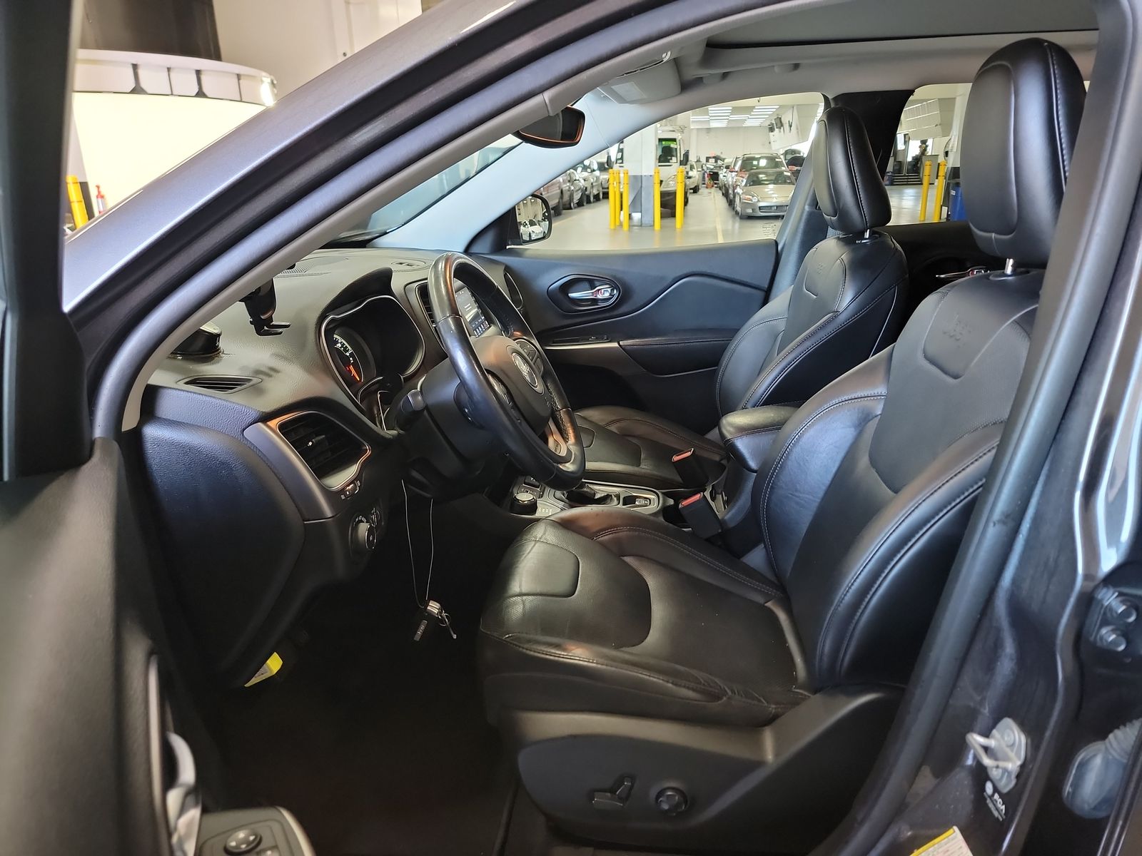 2021 Jeep Cherokee Latitude Lux AWD