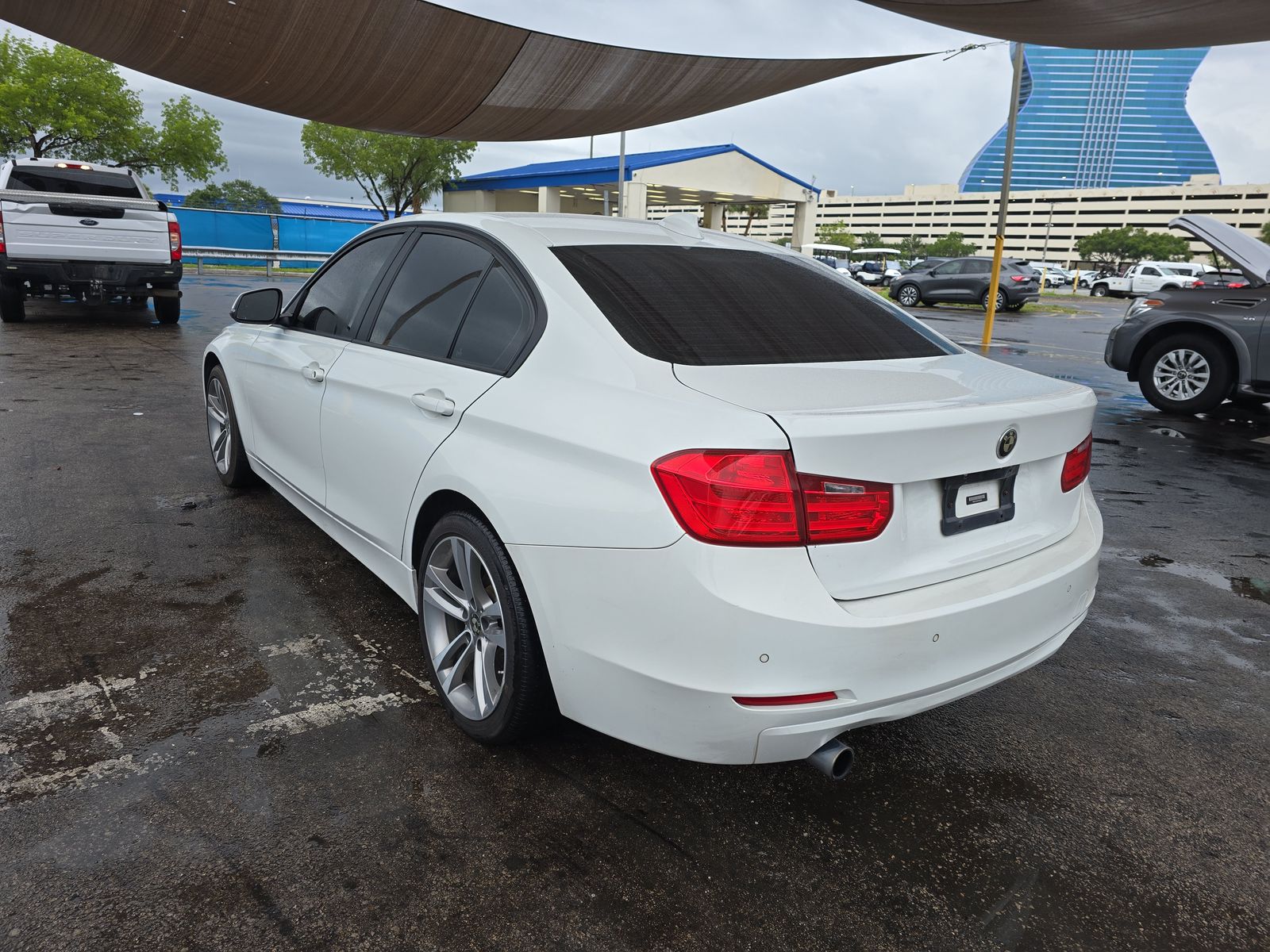 2014 BMW 3 Series 320i xDrive AWD