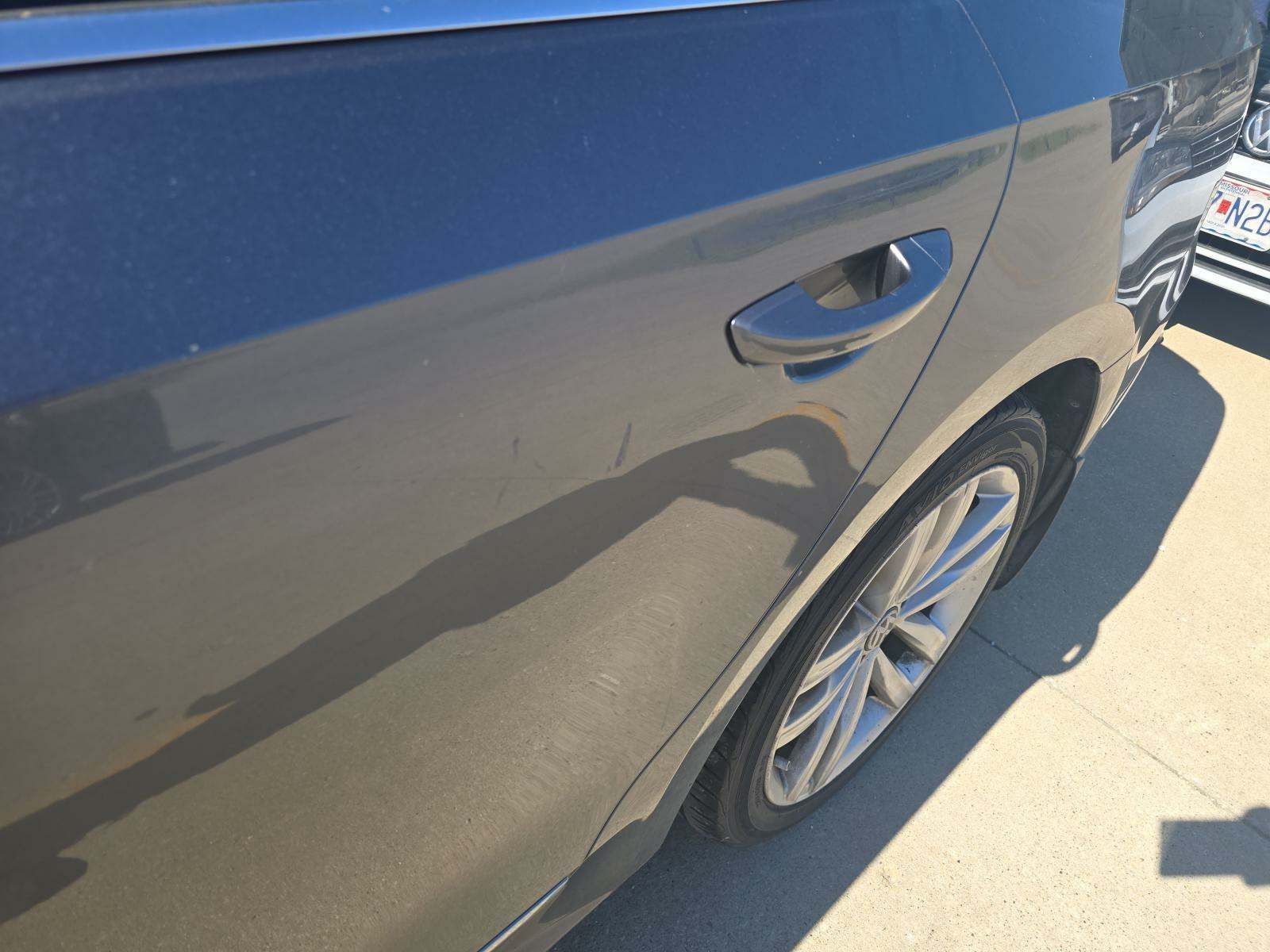 2018 Volkswagen Passat 2.0T SEL Premium FWD