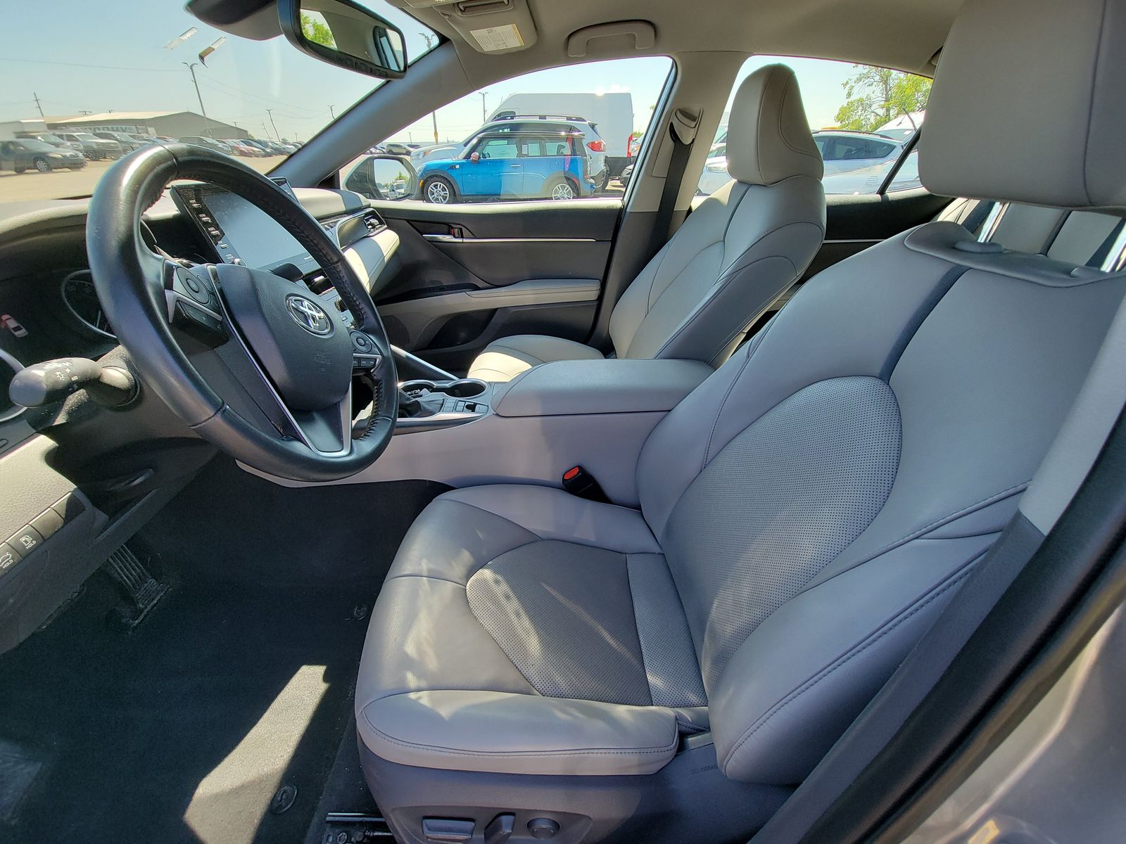 2021 Toyota Camry Hybrid XLE FWD