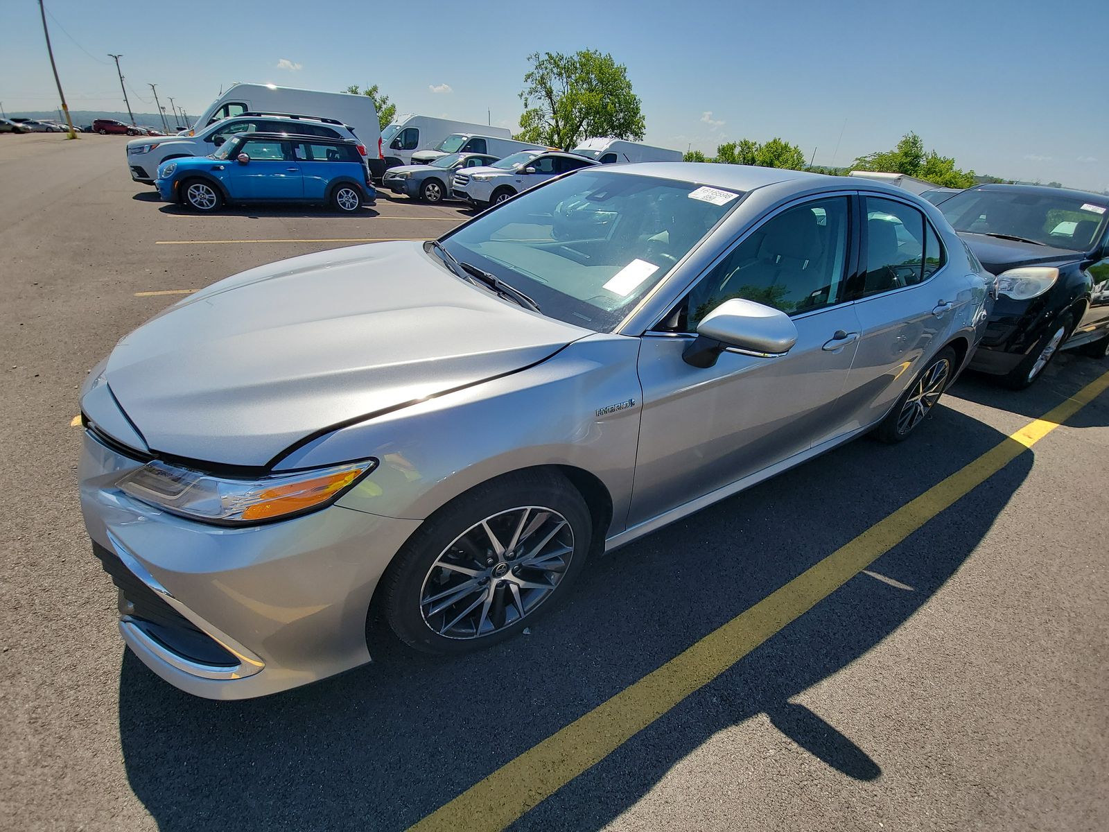 2021 Toyota Camry Hybrid XLE FWD