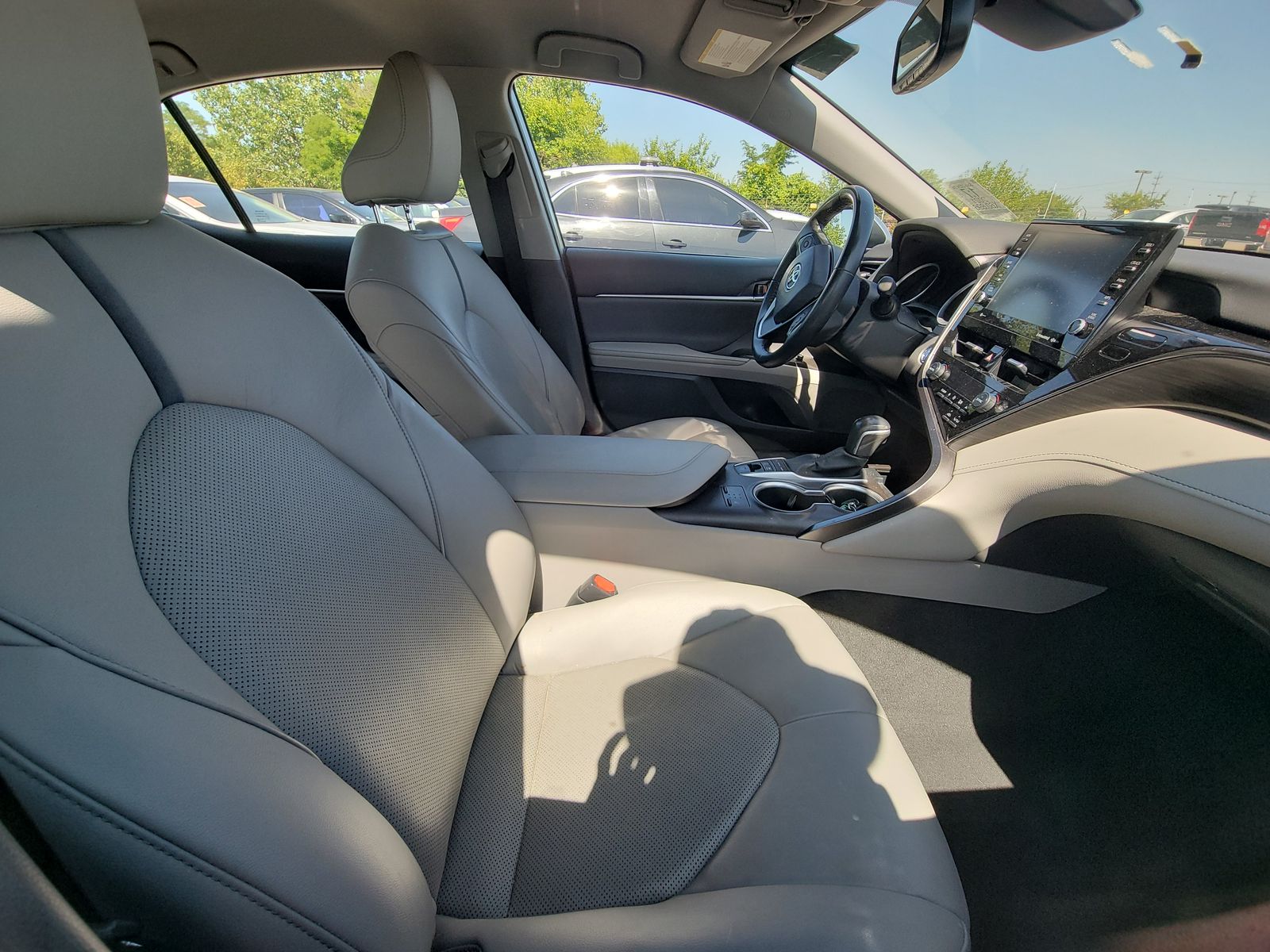 2021 Toyota Camry Hybrid XLE FWD