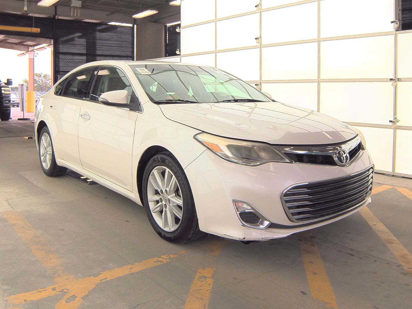 2014 Toyota Avalon XLE Premium FWD