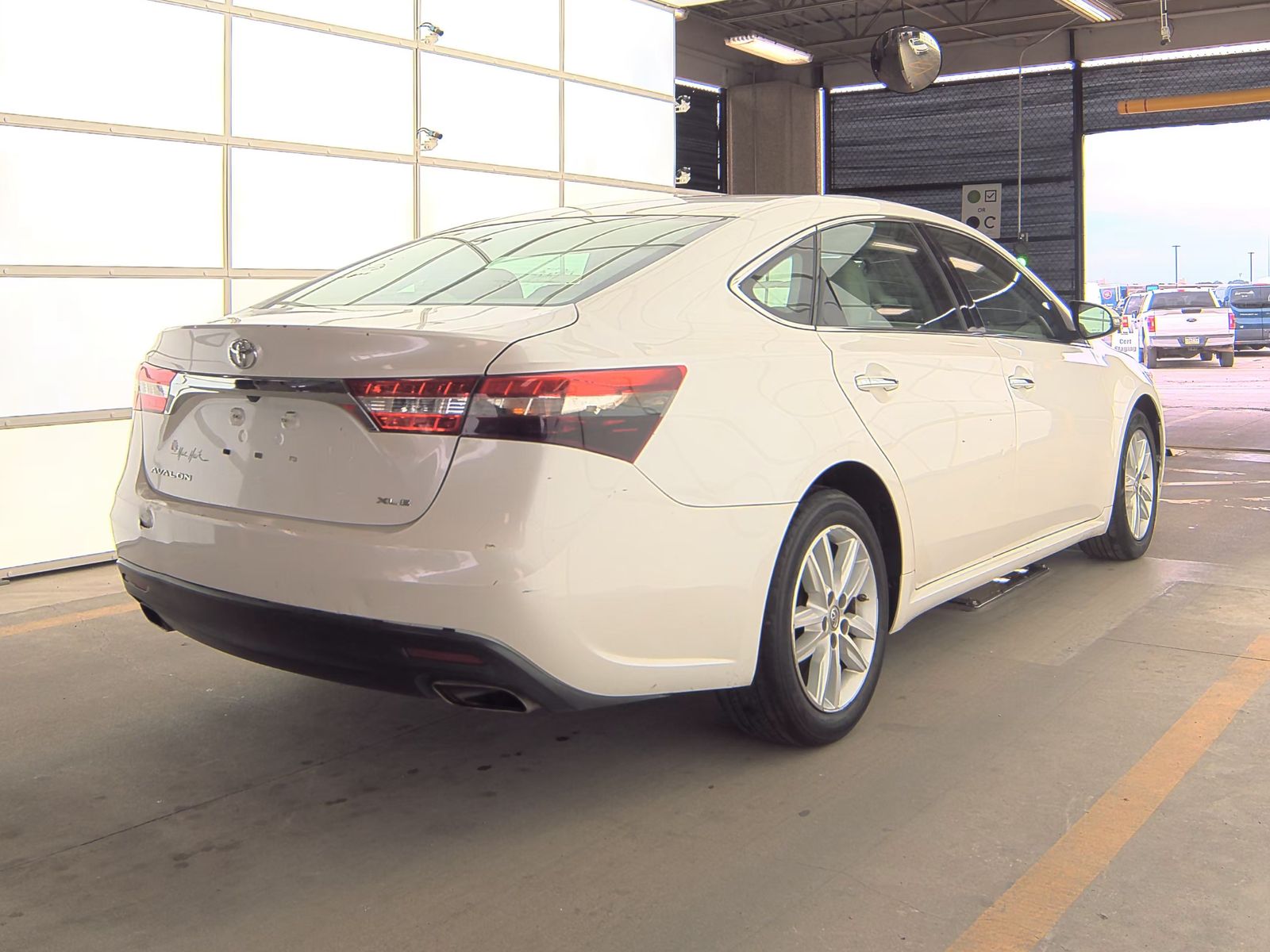 2014 Toyota Avalon XLE Premium FWD