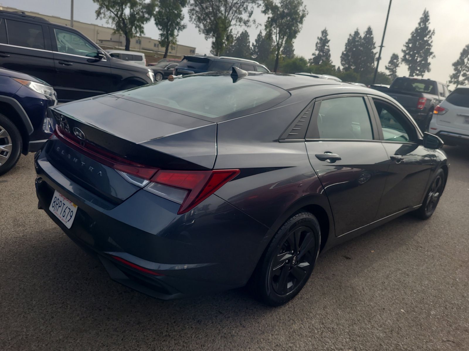 2021 Hyundai Elantra SEL FWD