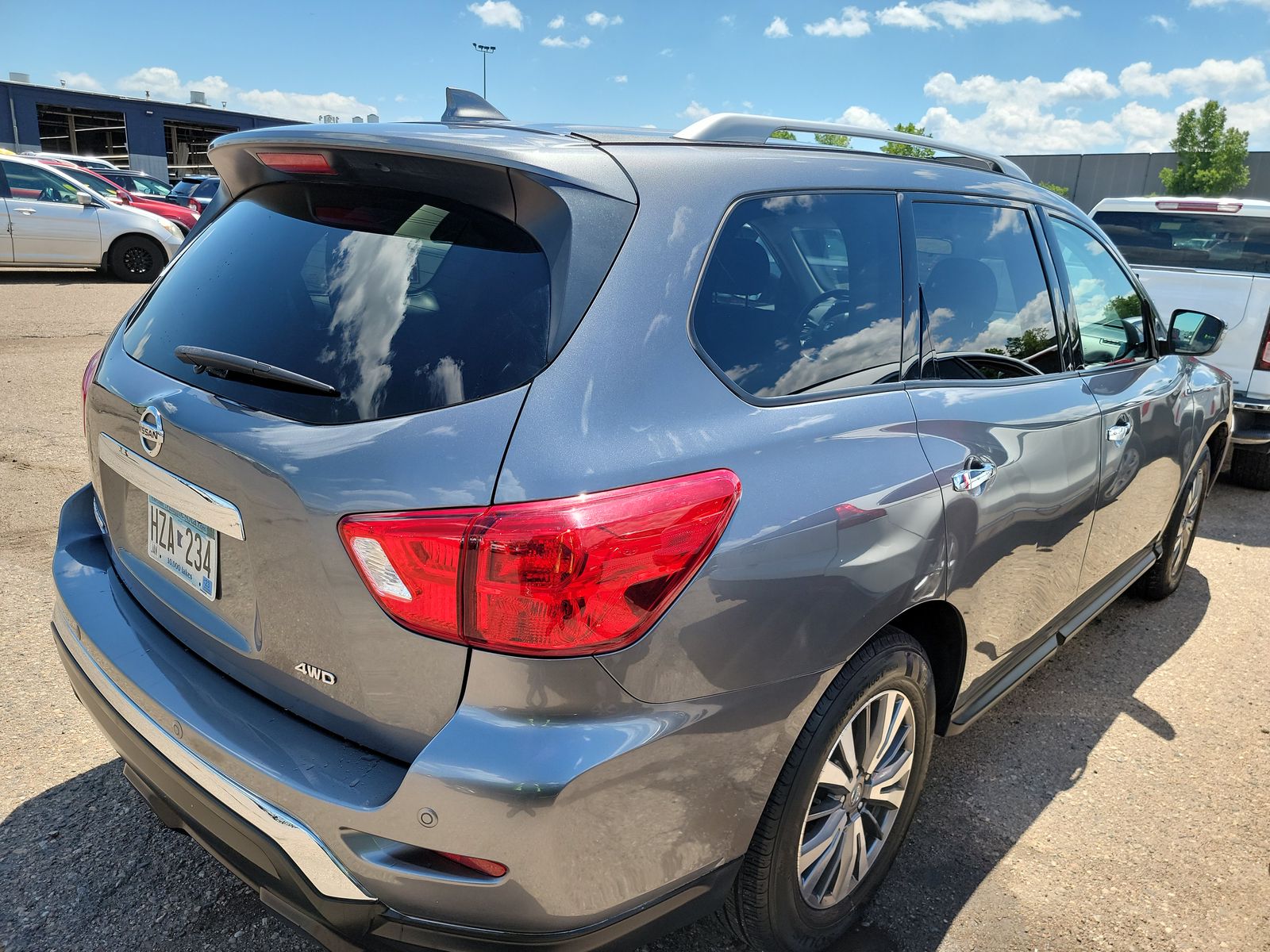 2020 Nissan Pathfinder S AWD