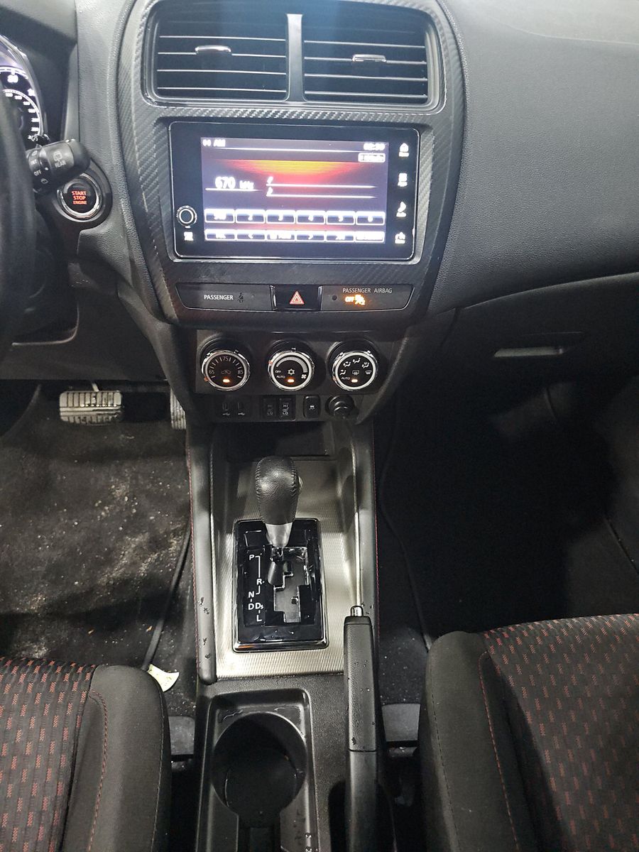 2019 Mitsubishi Outlander Sport SE FWD