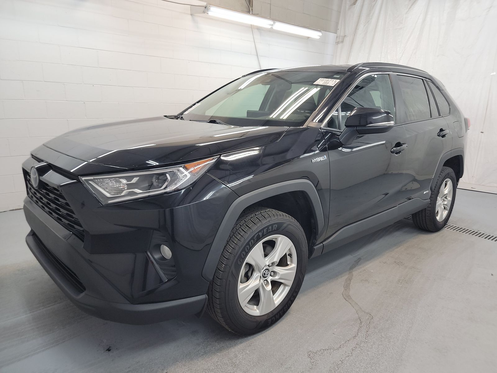 2021 Toyota RAV4 Hybrid XLE AWD