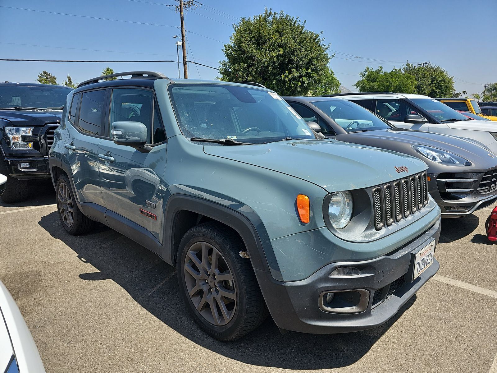2016 Jeep Renegade Latitude 75th Anniversary Edition FWD