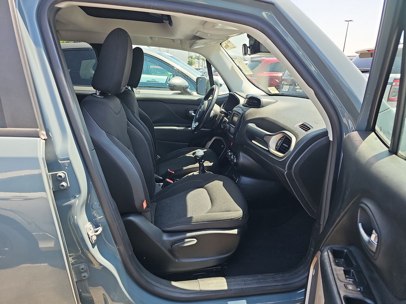 2016 Jeep Renegade Latitude 75th Anniversary Edition FWD