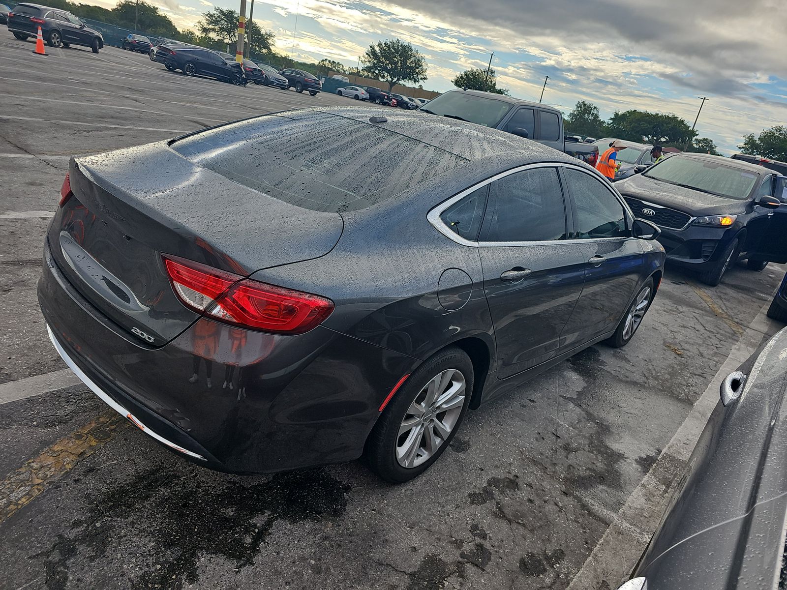 2015 Chrysler 200 Limited FWD