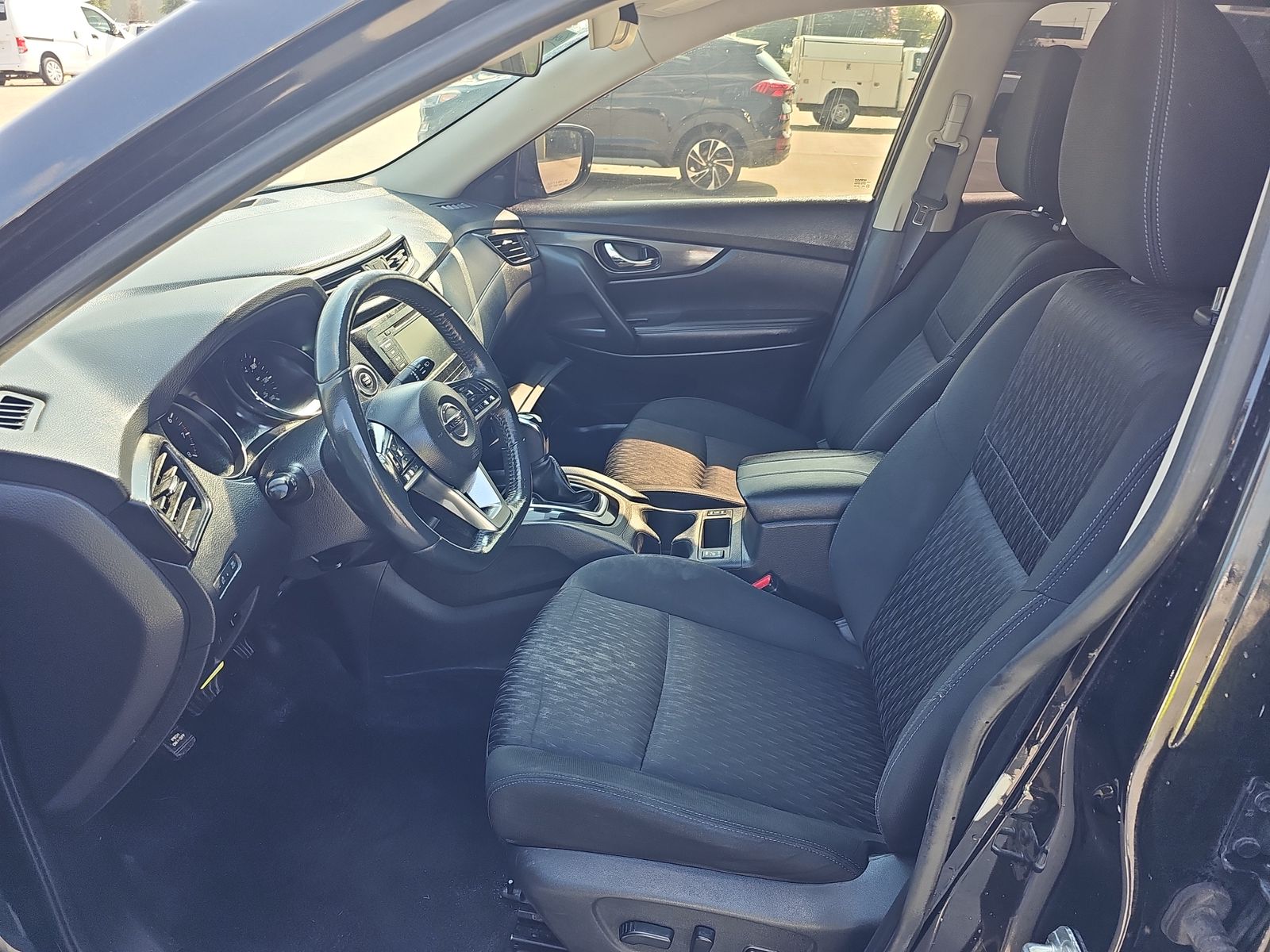 2018 Nissan Rogue SV FWD