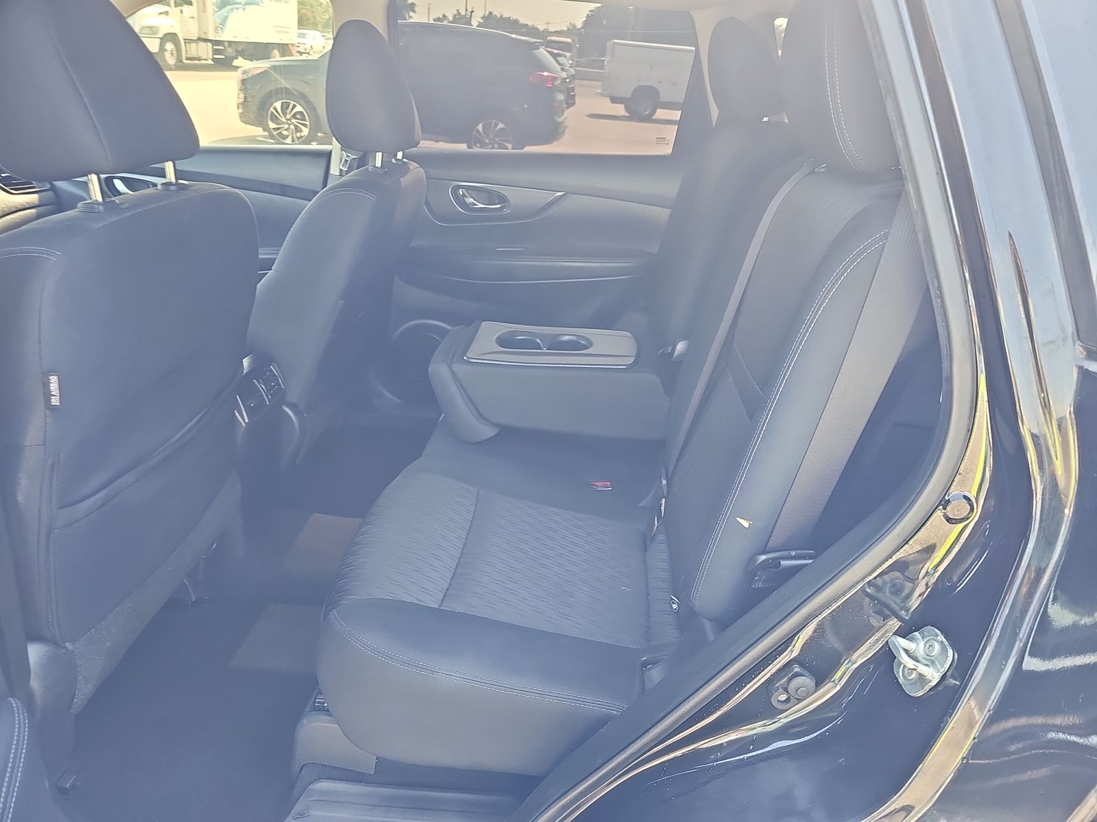 2018 Nissan Rogue SV FWD