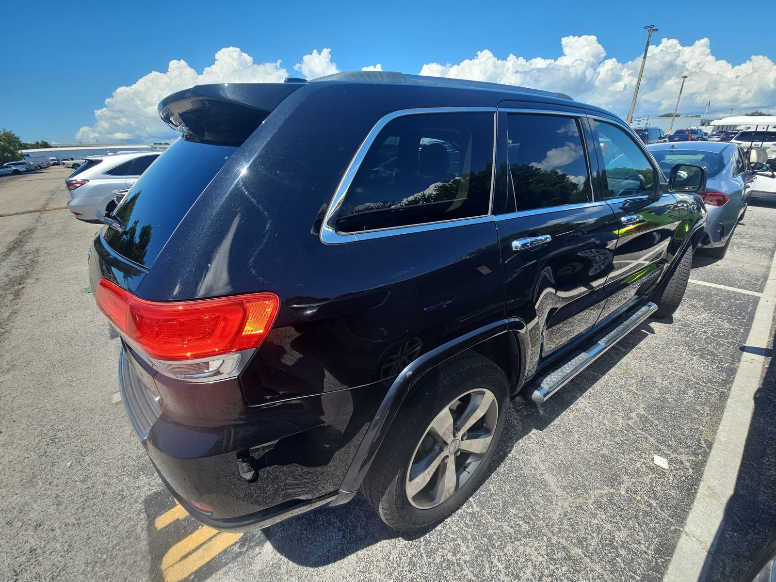 2014 Jeep Grand Cherokee Overland RWD