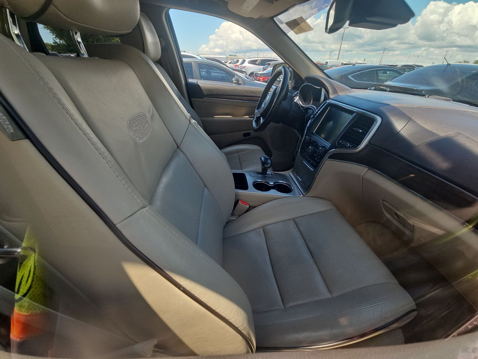 2014 Jeep Grand Cherokee Overland RWD