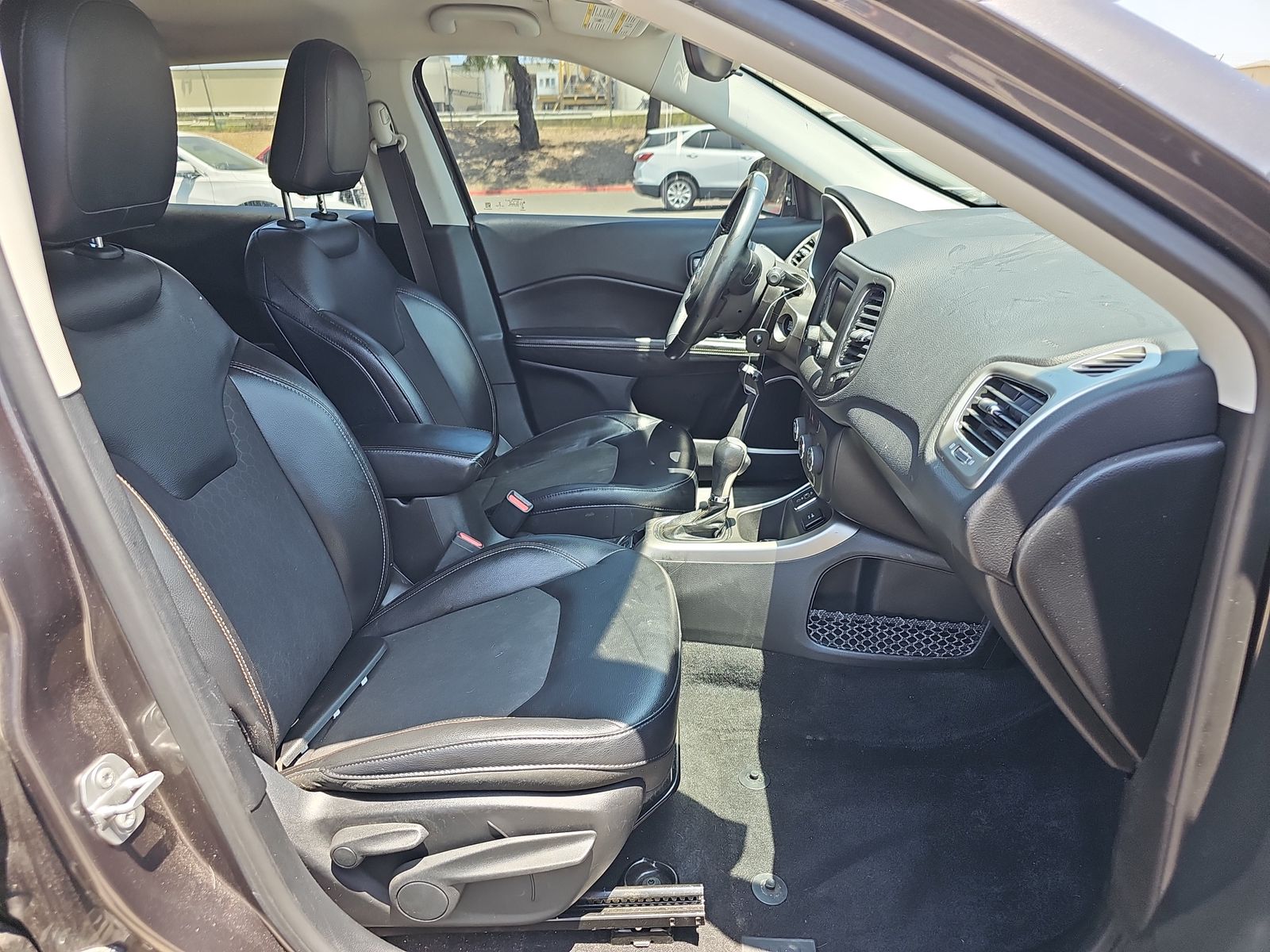 2017 Jeep Compass Latitude FWD