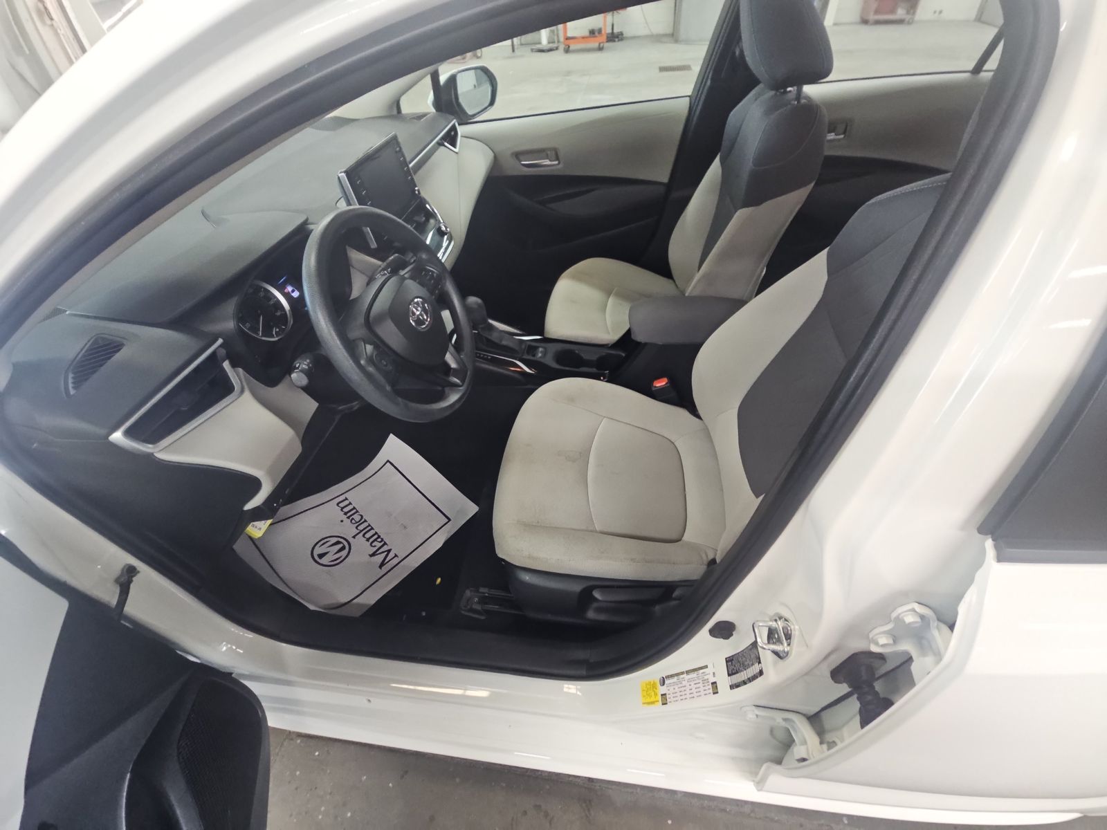 2021 Toyota Corolla LE FWD