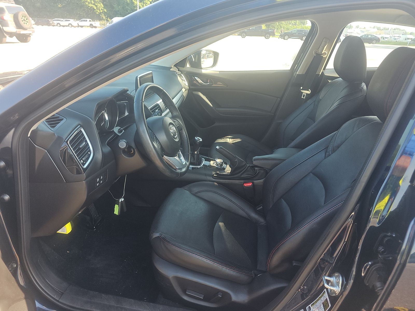 2015 MAZDA MAZDA3 s Grand Touring FWD