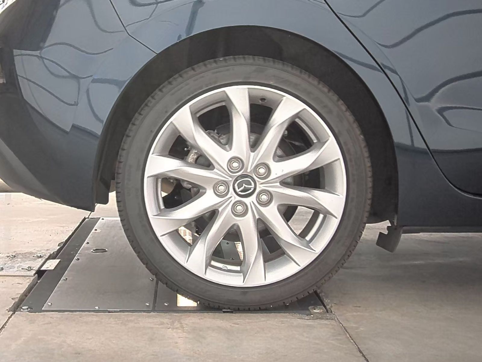 2015 MAZDA MAZDA3 s Grand Touring FWD