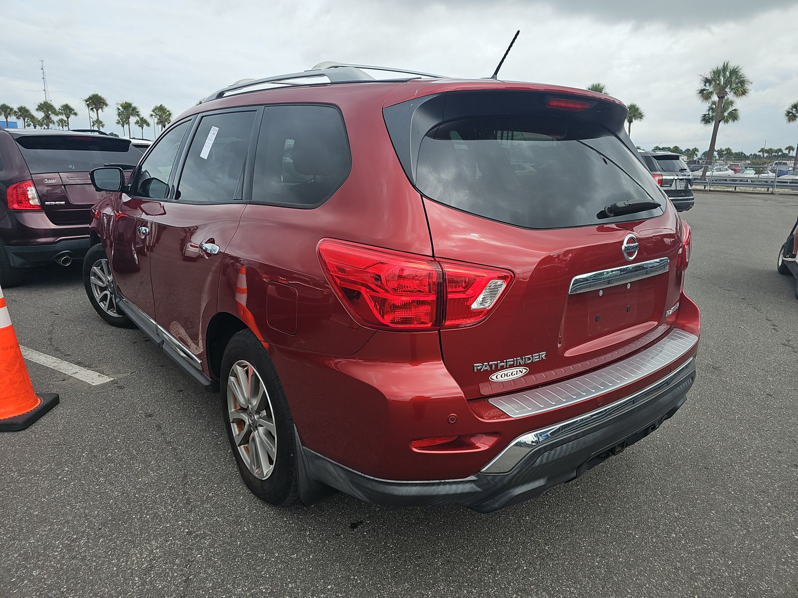 2017 Nissan Pathfinder Platinum FWD