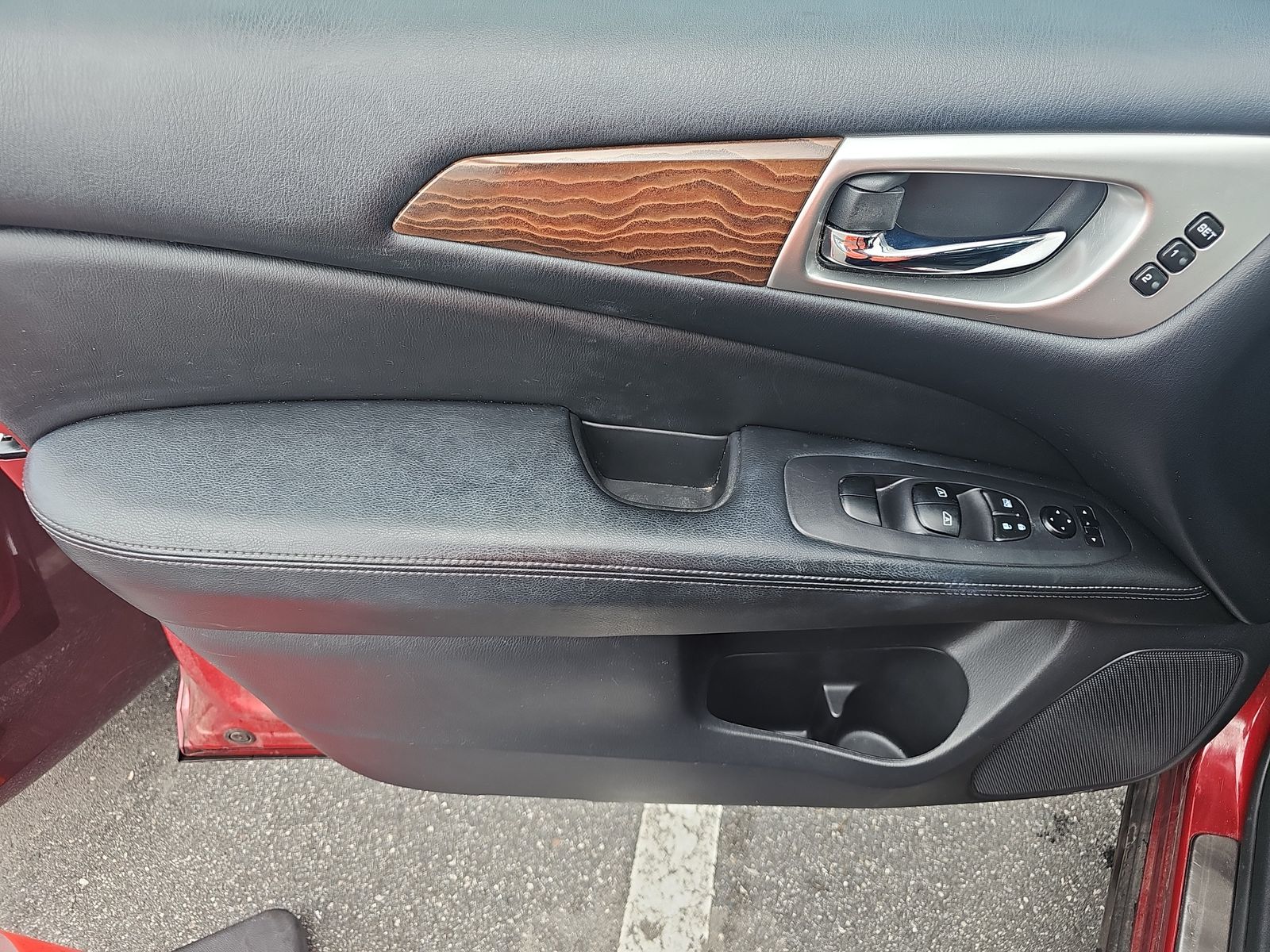 2017 Nissan Pathfinder Platinum FWD