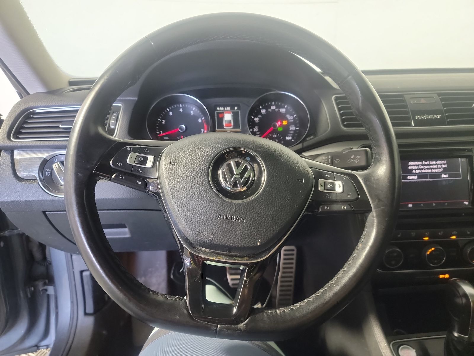 2018 Volkswagen Passat 2.0T SEL Premium FWD