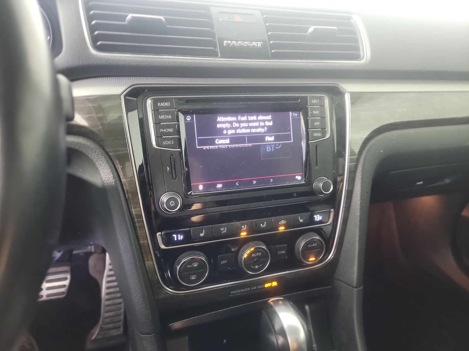 2018 Volkswagen Passat 2.0T SEL Premium FWD