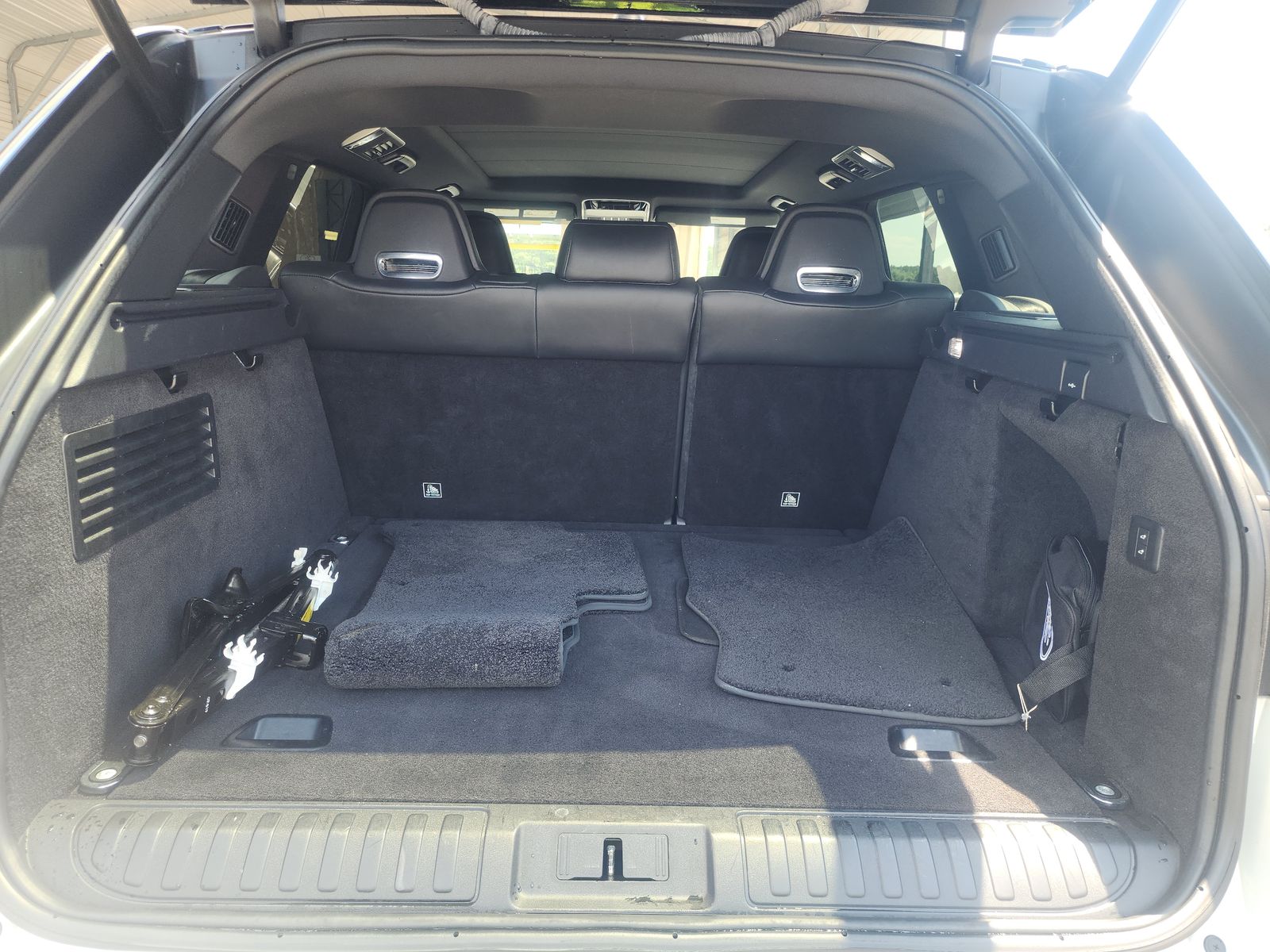 2019 Land Rover Range Rover Sport SVR AWD