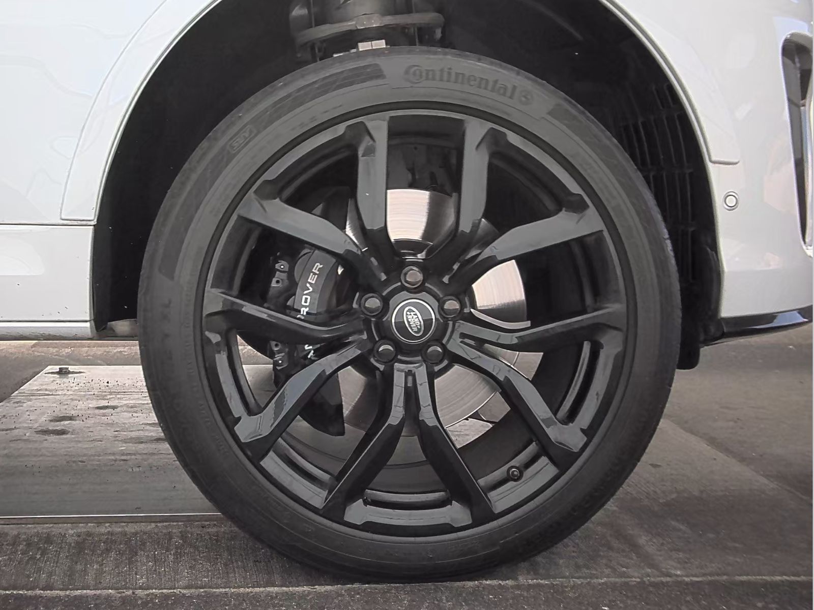 2019 Land Rover Range Rover Sport SVR AWD