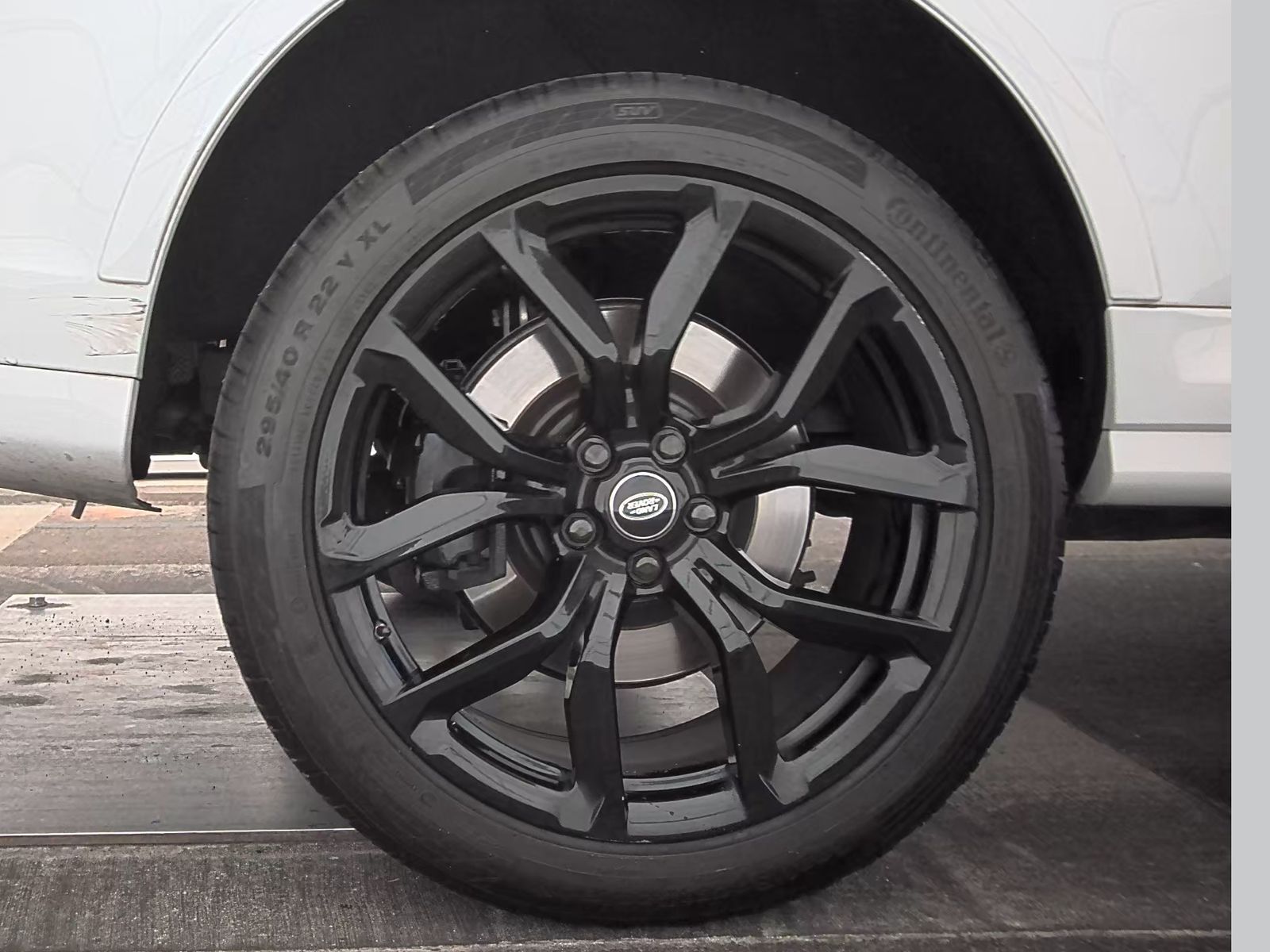 2019 Land Rover Range Rover Sport SVR AWD