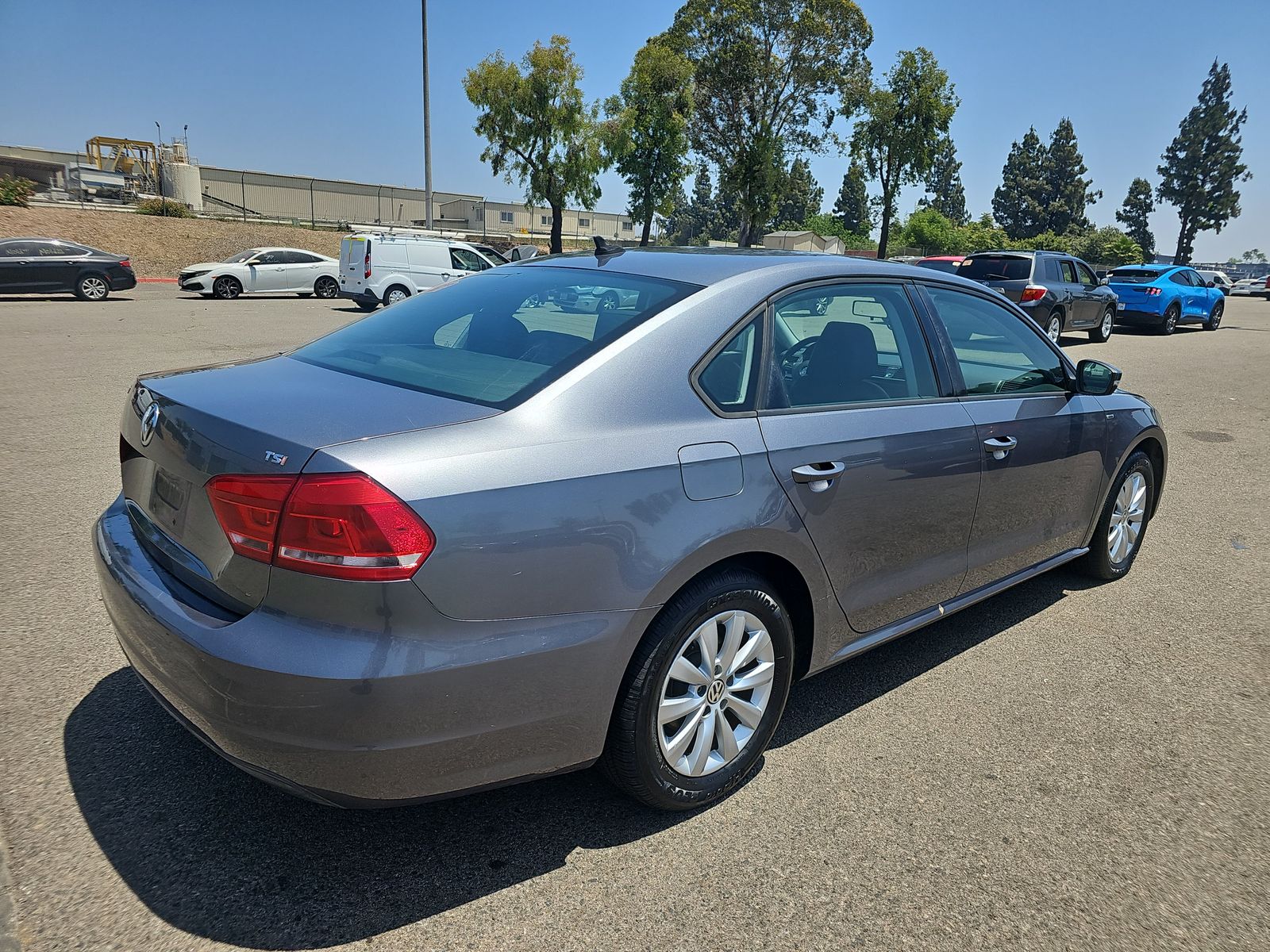 2015 Volkswagen Passat 1.8T Limited Edition FWD