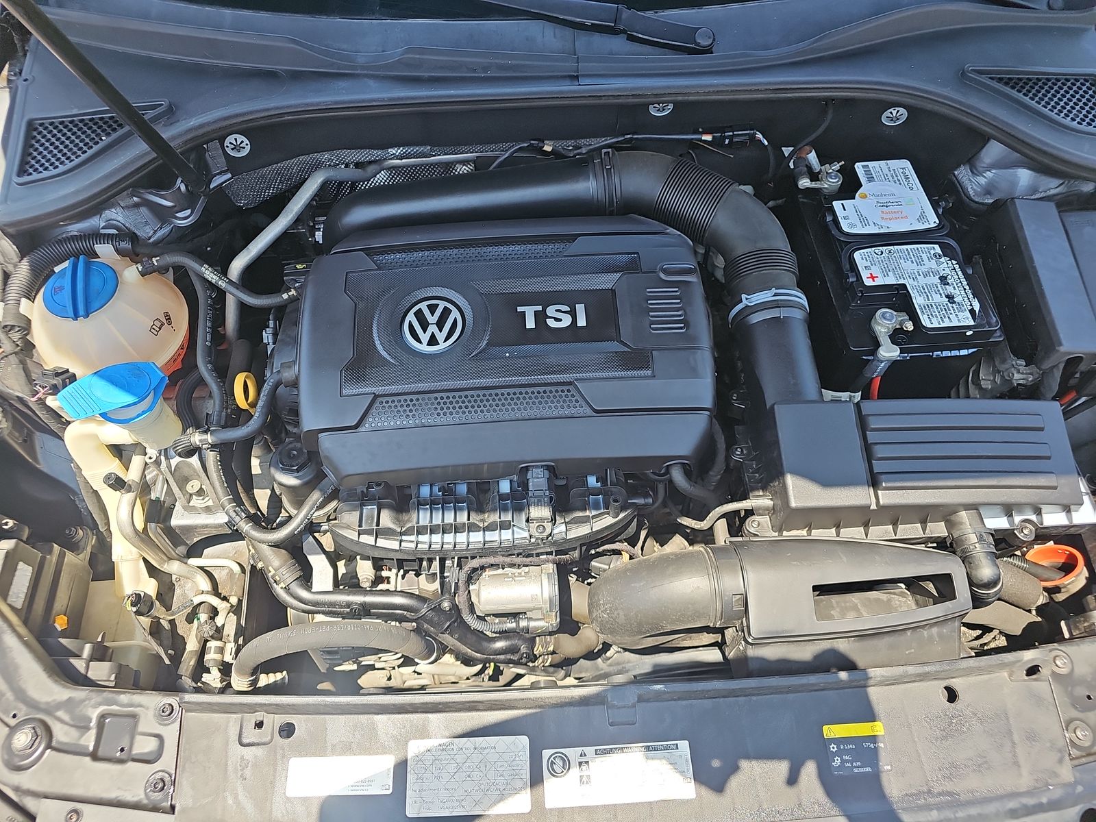 2015 Volkswagen Passat 1.8T Limited Edition FWD