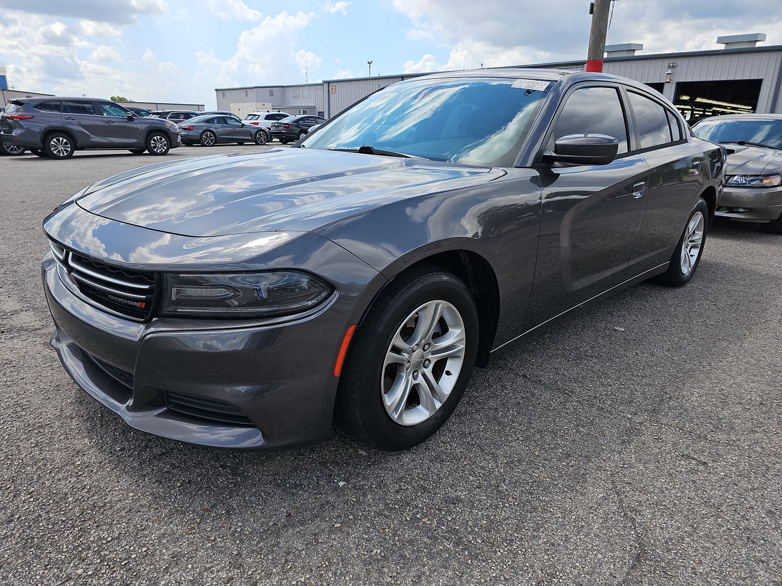 2015 Dodge Charger SE RWD
