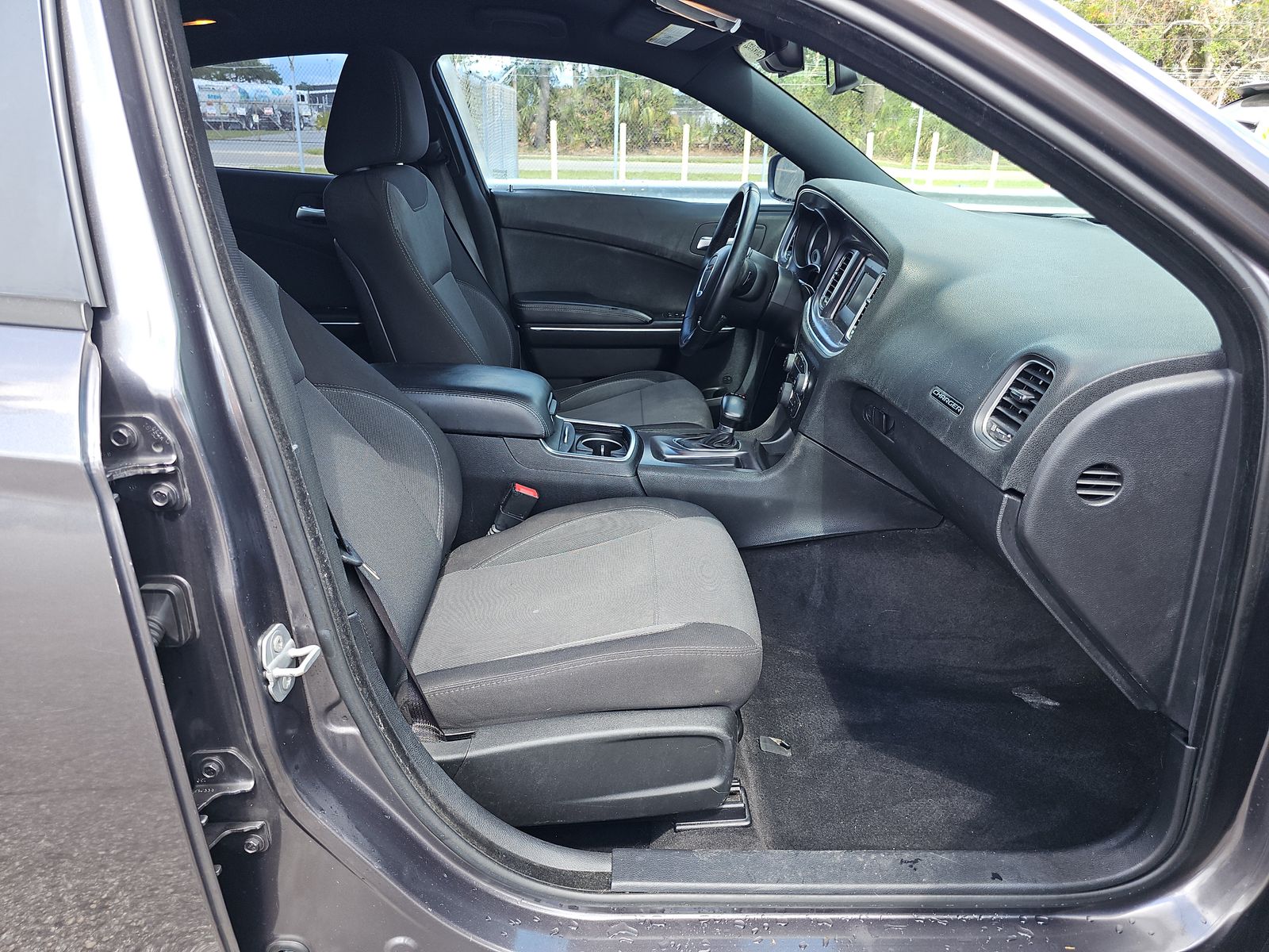 2015 Dodge Charger SE RWD