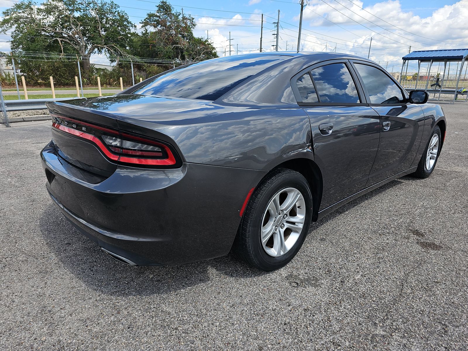 2015 Dodge Charger SE RWD