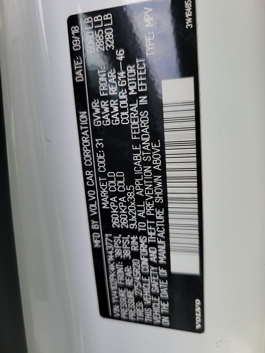 2019 Volvo XC90 T5 Momentum AWD