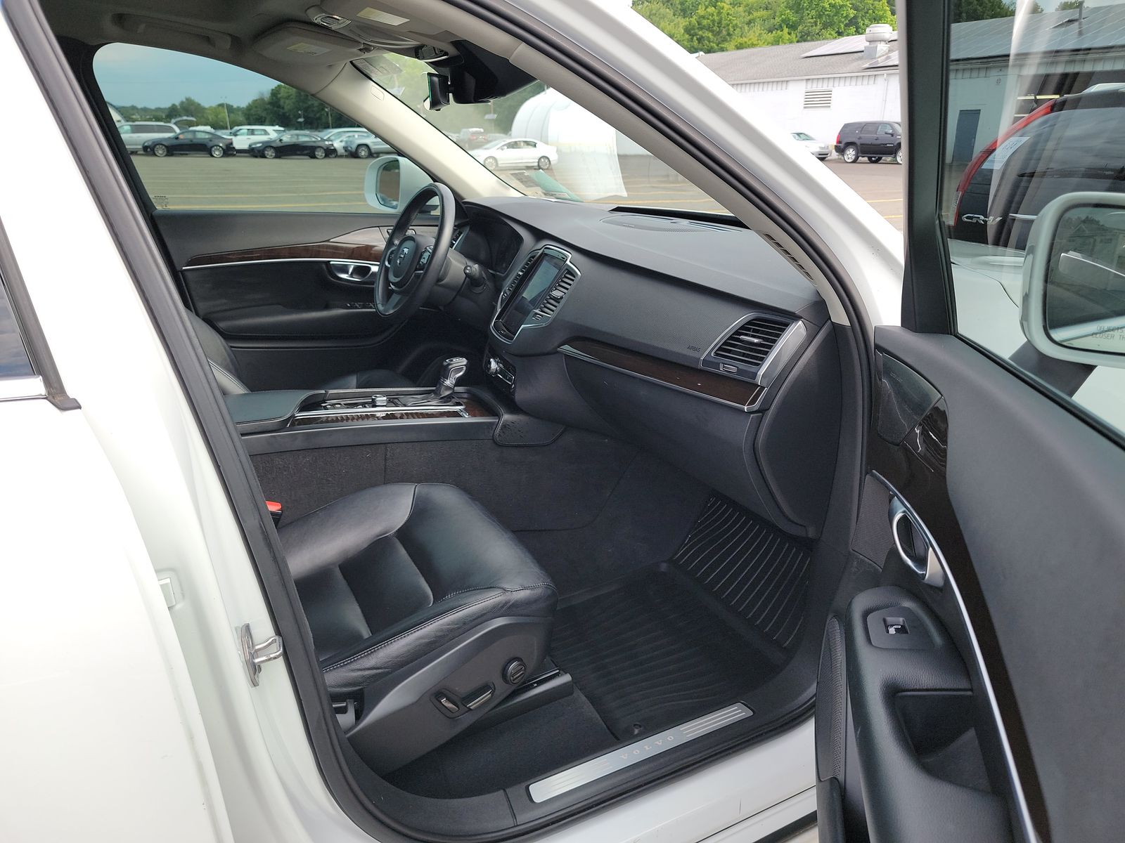 2019 Volvo XC90 T5 Momentum AWD