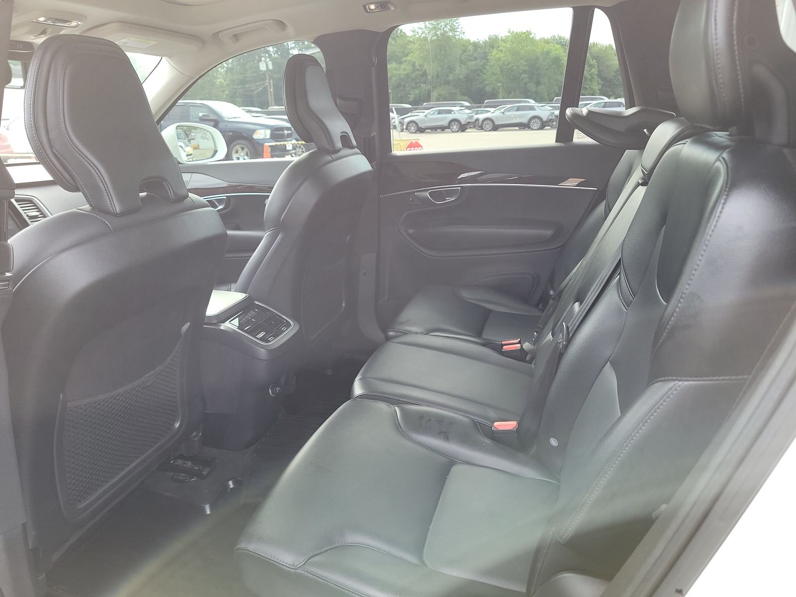 2019 Volvo XC90 T5 Momentum AWD