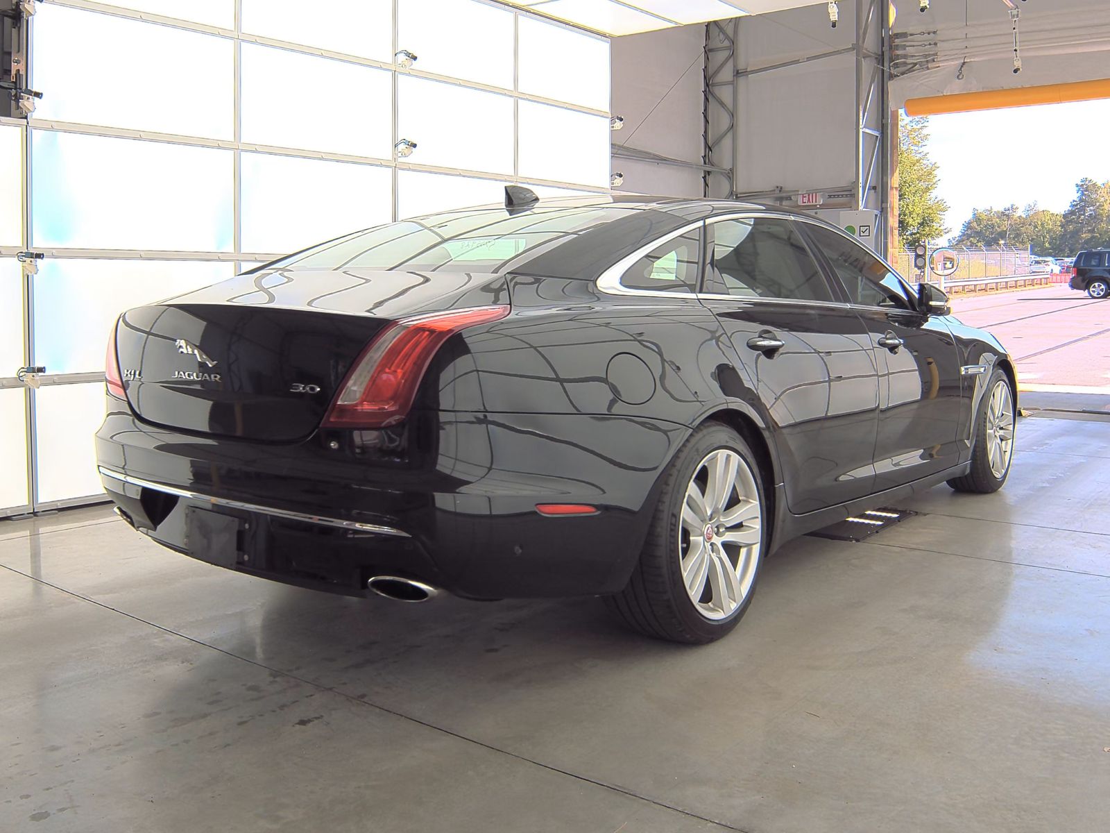 2016 Jaguar XJ L Portfolio RWD