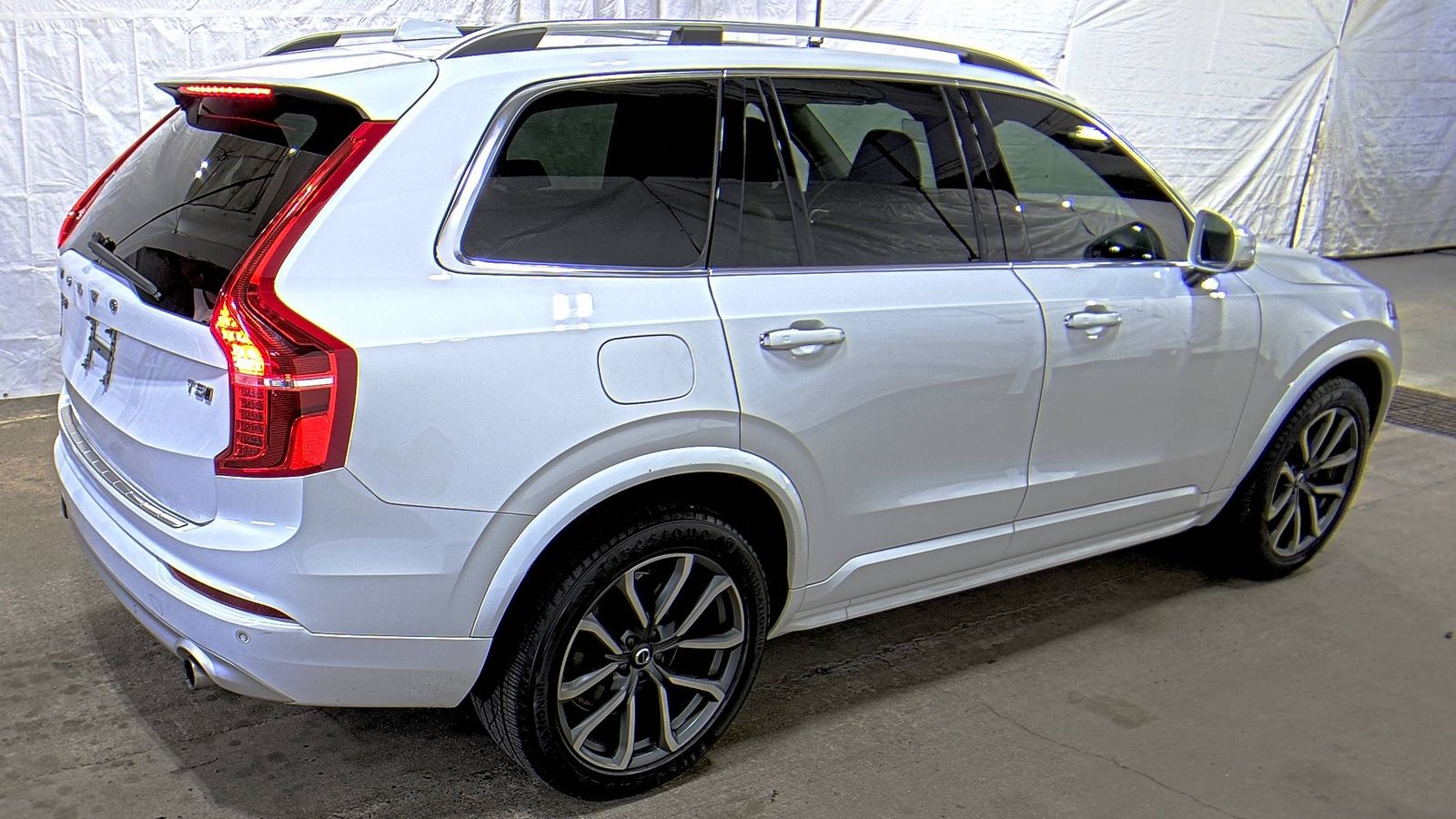 2019 Volvo XC90 T5 Momentum AWD