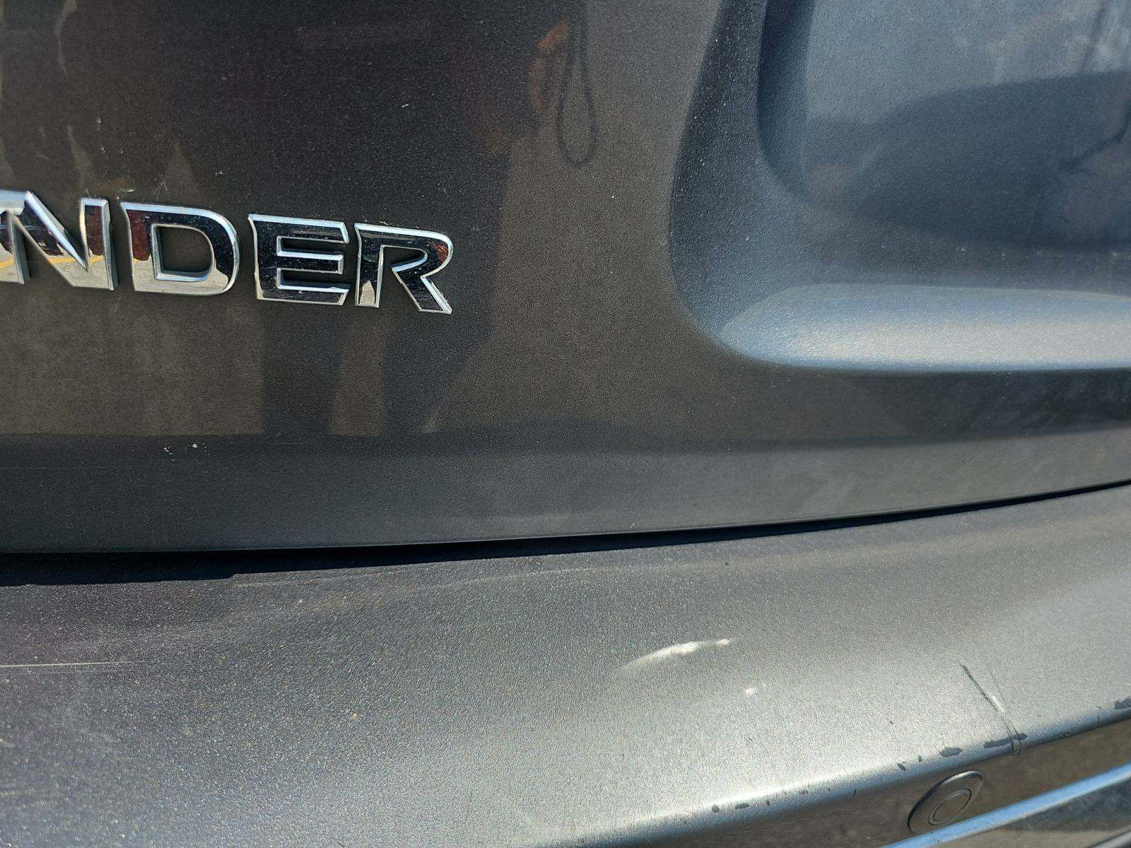 2019 Nissan Pathfinder SL FWD