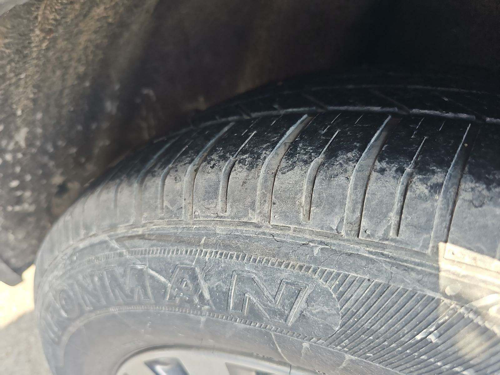 2019 Nissan Pathfinder SL FWD