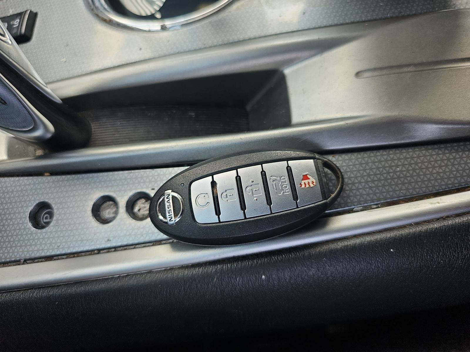 2019 Nissan Pathfinder SL FWD